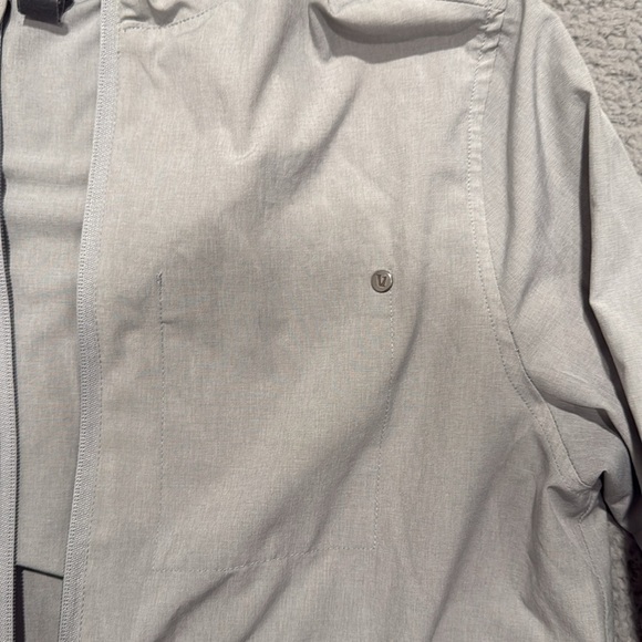 Vuori Women's Size S Light Trainer Shell Hoodie JacketGray Windbreaker  Jacket - Picture 4 of 8